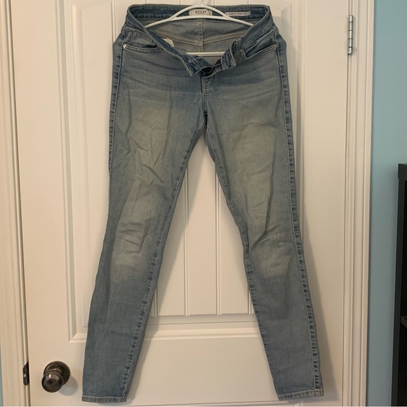 Guess curvy light wash jeans - Picture 3 of 5